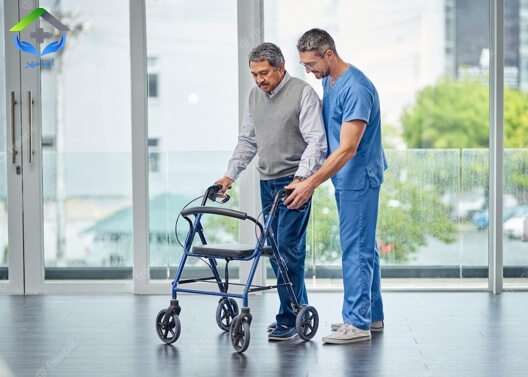 همراه بیمار در بیمارستان میلاد